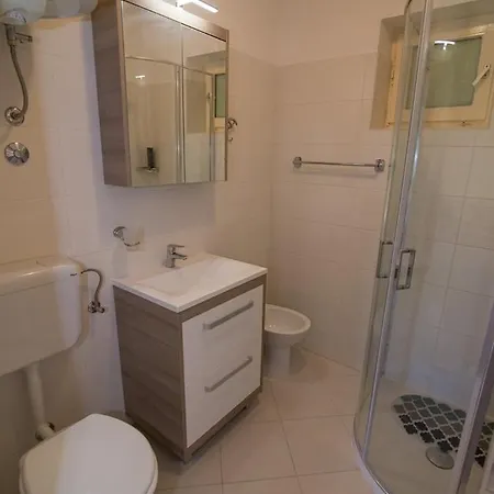 Mira B4- A * Mali Lošinj