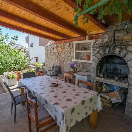Mira B4- A Apartmán Mali Lošinj