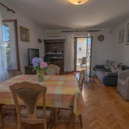 Mira B4- A Mali Lošinj