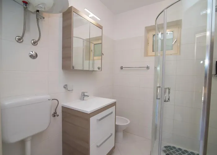 Mira B4- A * Mali Lošinj