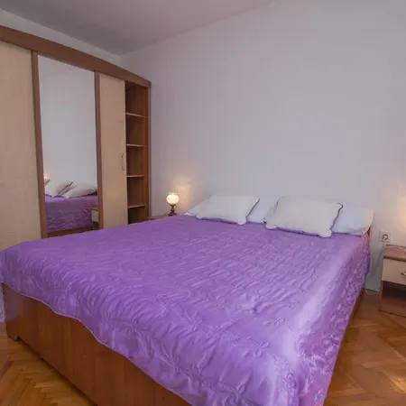 Mira B4- A Apartamento Mali Lošinj